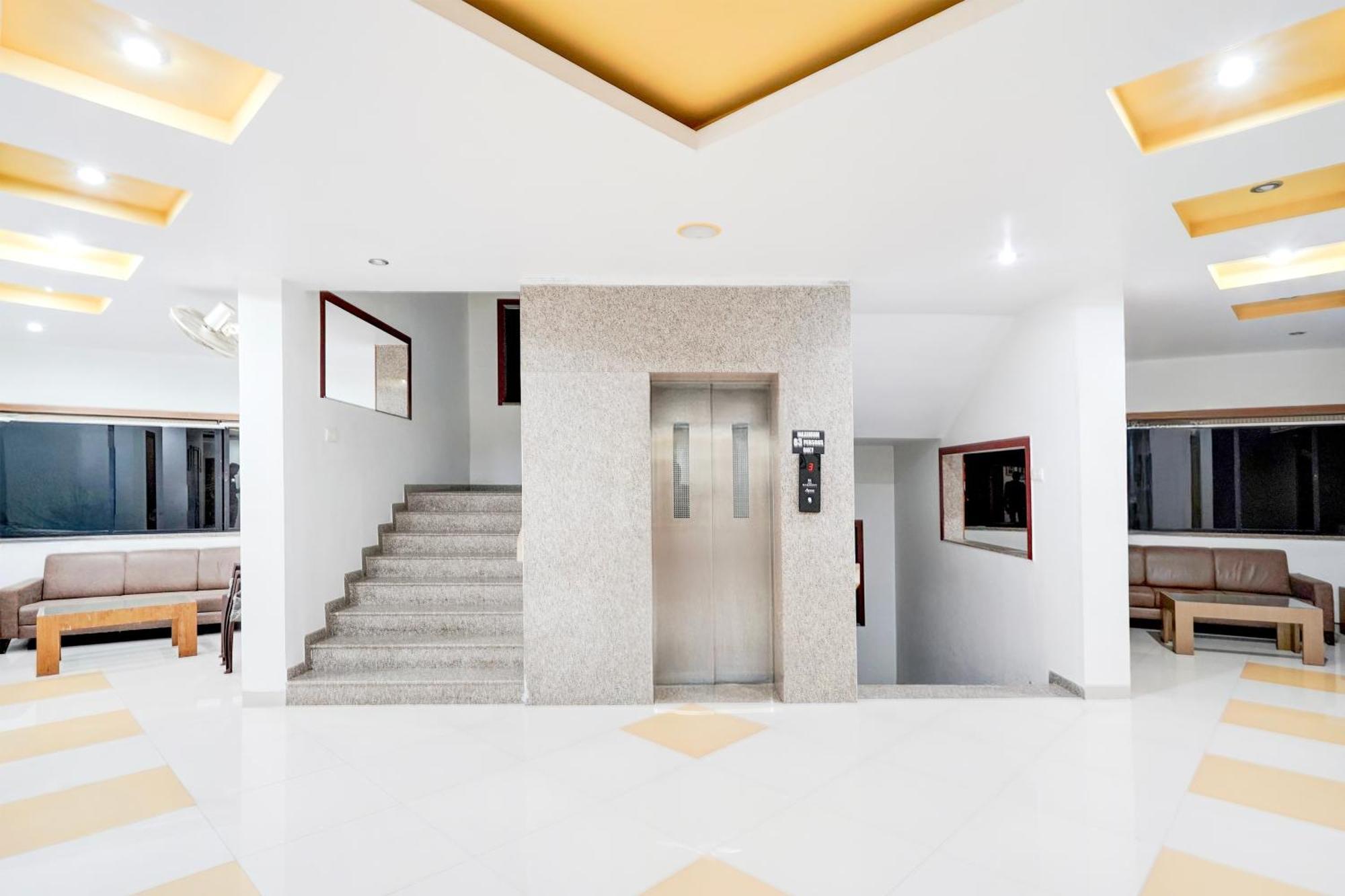 Super Townhouse Mg Road Porbandar Formerly Hotel Harmony Luaran gambar
