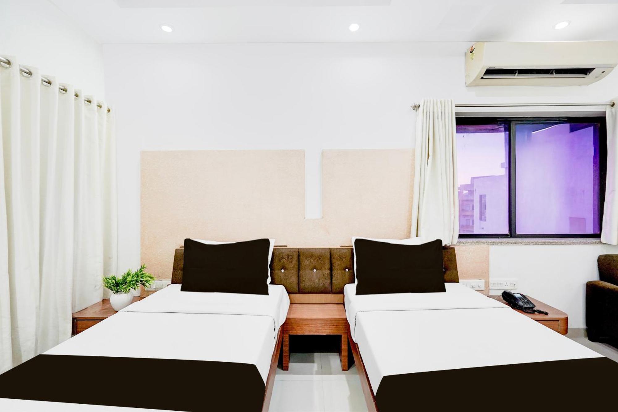 Super Townhouse Mg Road Porbandar Formerly Hotel Harmony Luaran gambar