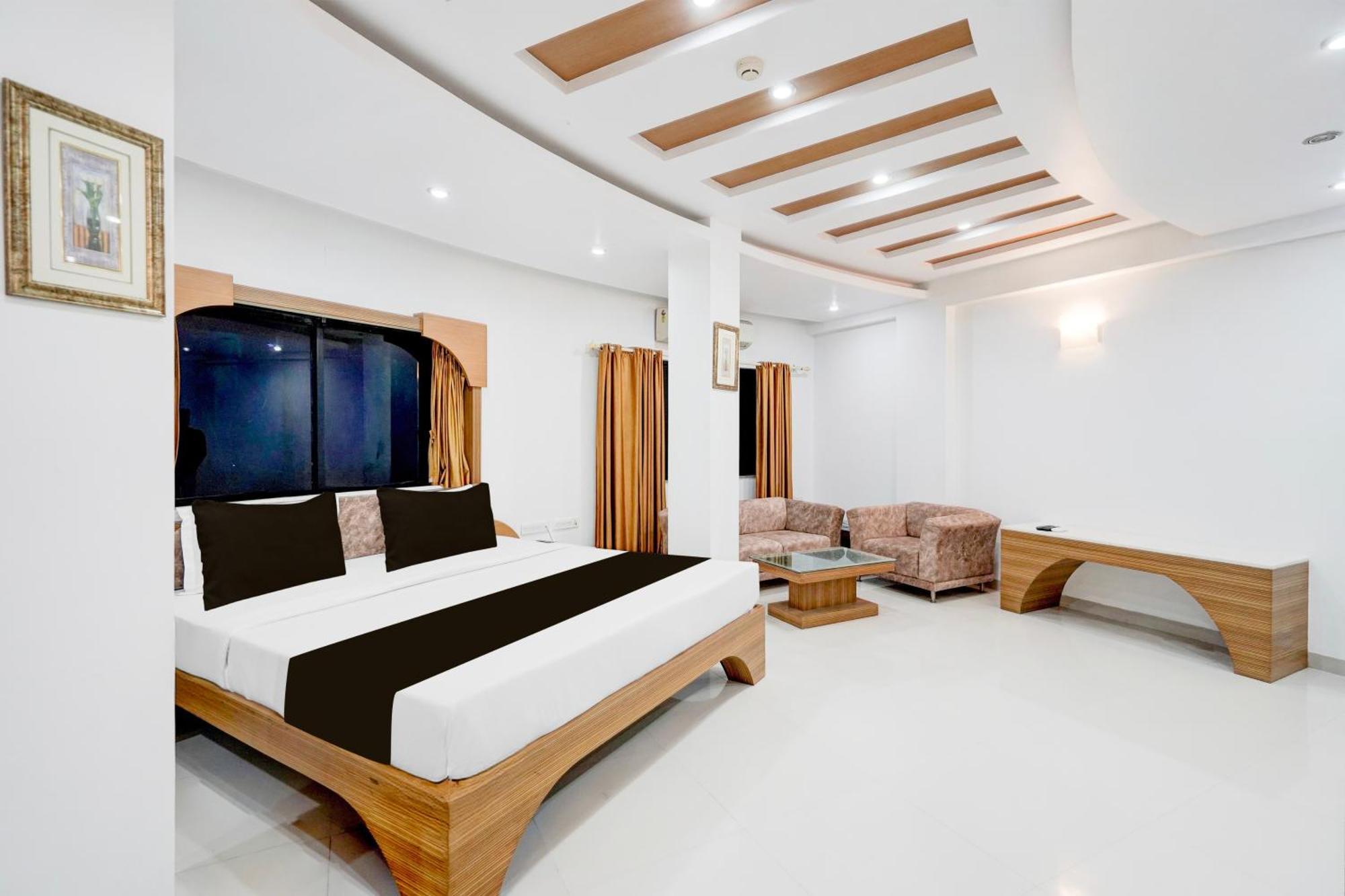 Super Townhouse Mg Road Porbandar Formerly Hotel Harmony Luaran gambar