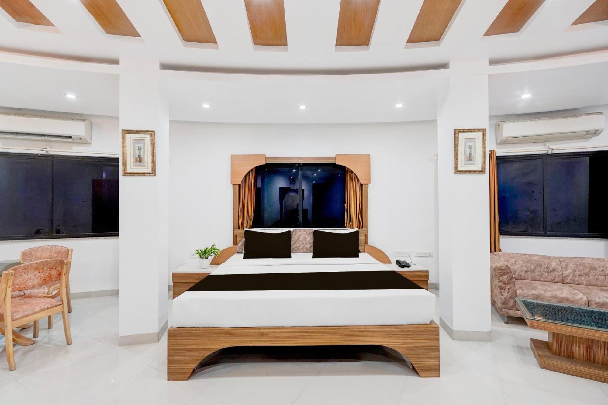 Super Townhouse Mg Road Porbandar Formerly Hotel Harmony Luaran gambar