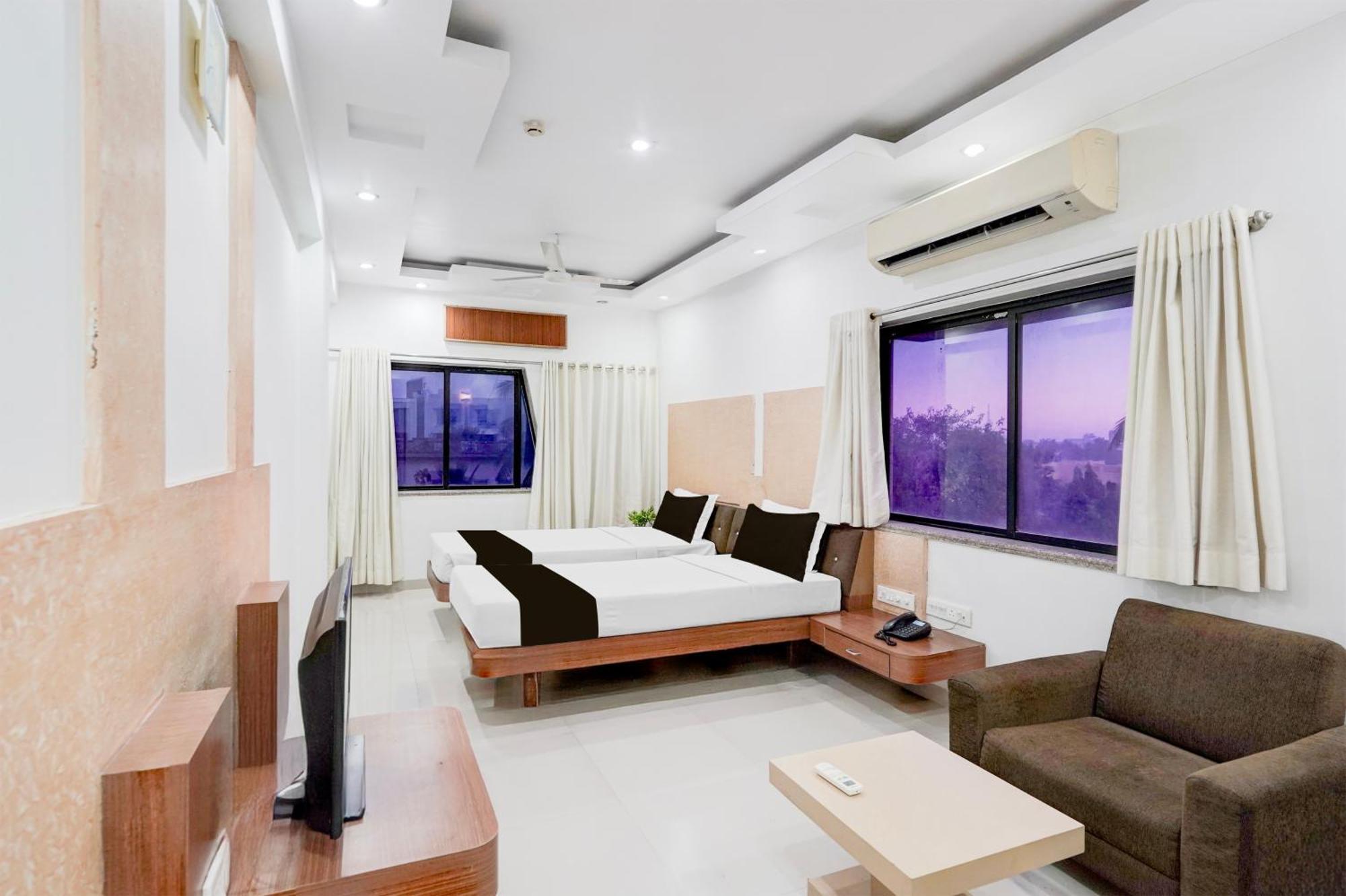 Super Townhouse Mg Road Porbandar Formerly Hotel Harmony Luaran gambar