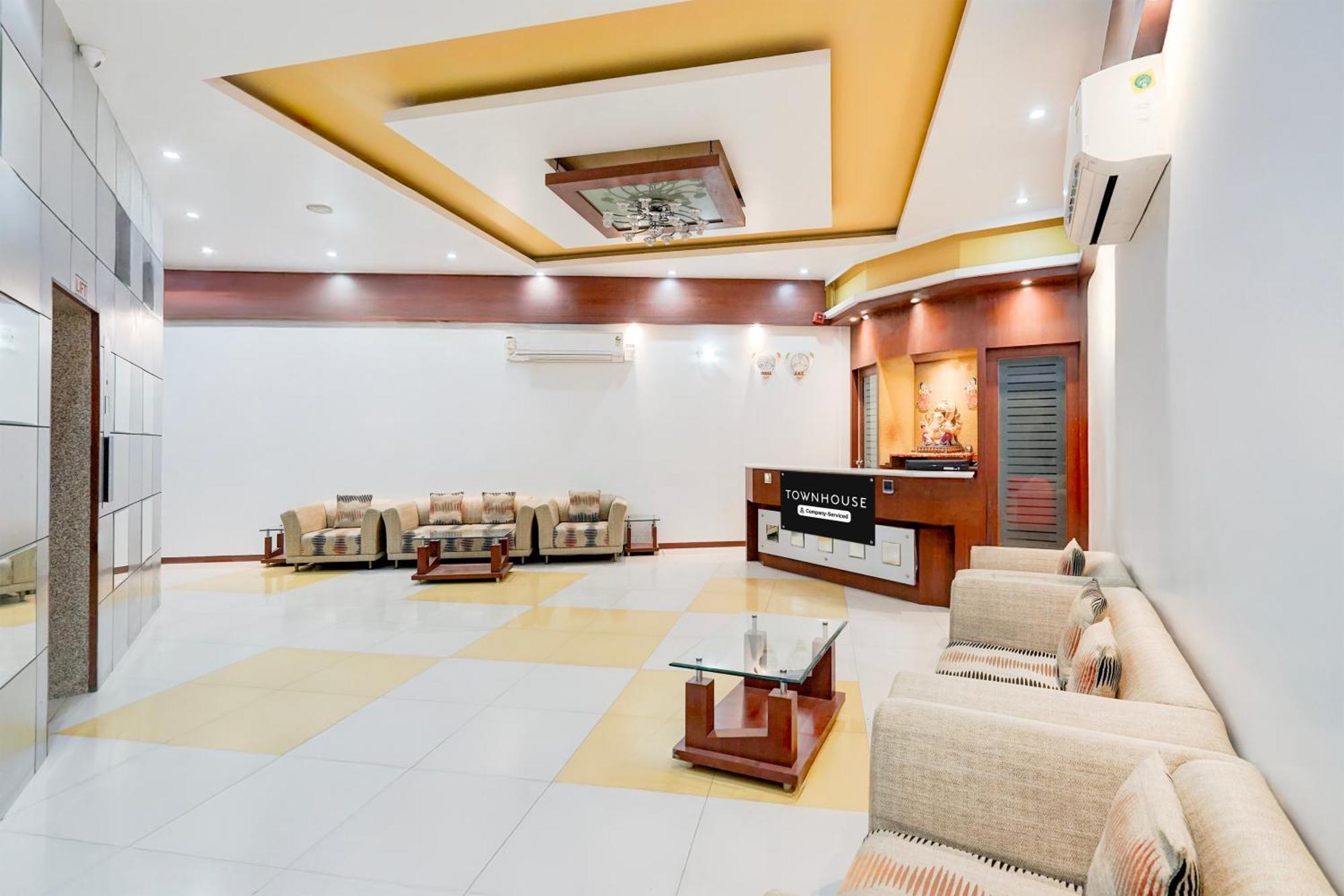 Super Townhouse Mg Road Porbandar Formerly Hotel Harmony Luaran gambar